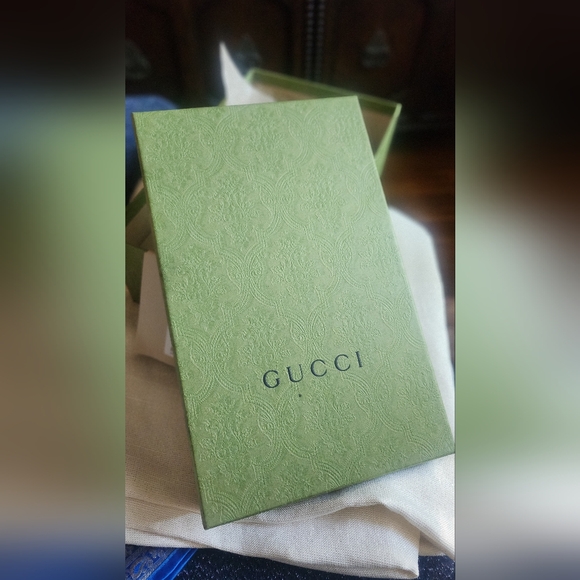 Box - Picture 2 of 3